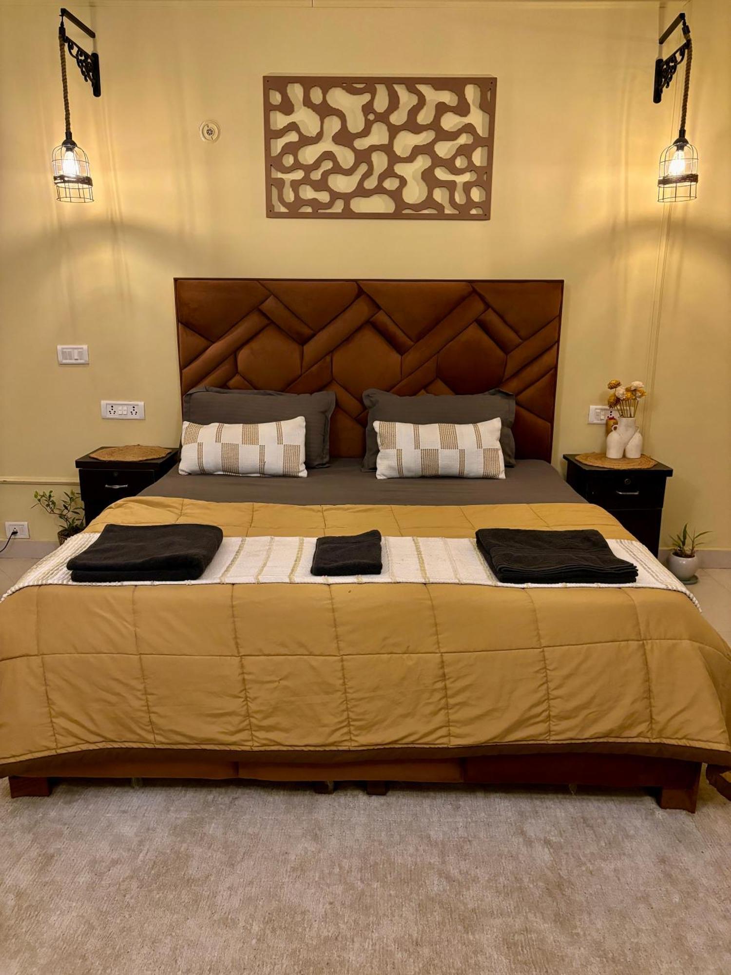 Atharva'S Homestay By Goaround Homes - Nehru Enclave Metro, South Delhi New Delhi Eksteriør bilde