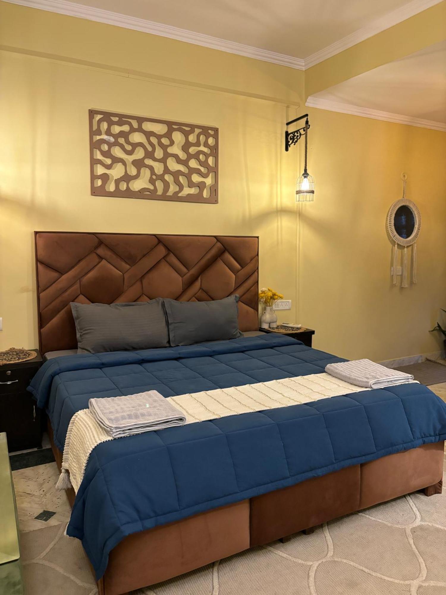 Atharva'S Homestay By Goaround Homes - Nehru Enclave Metro, South Delhi New Delhi Eksteriør bilde