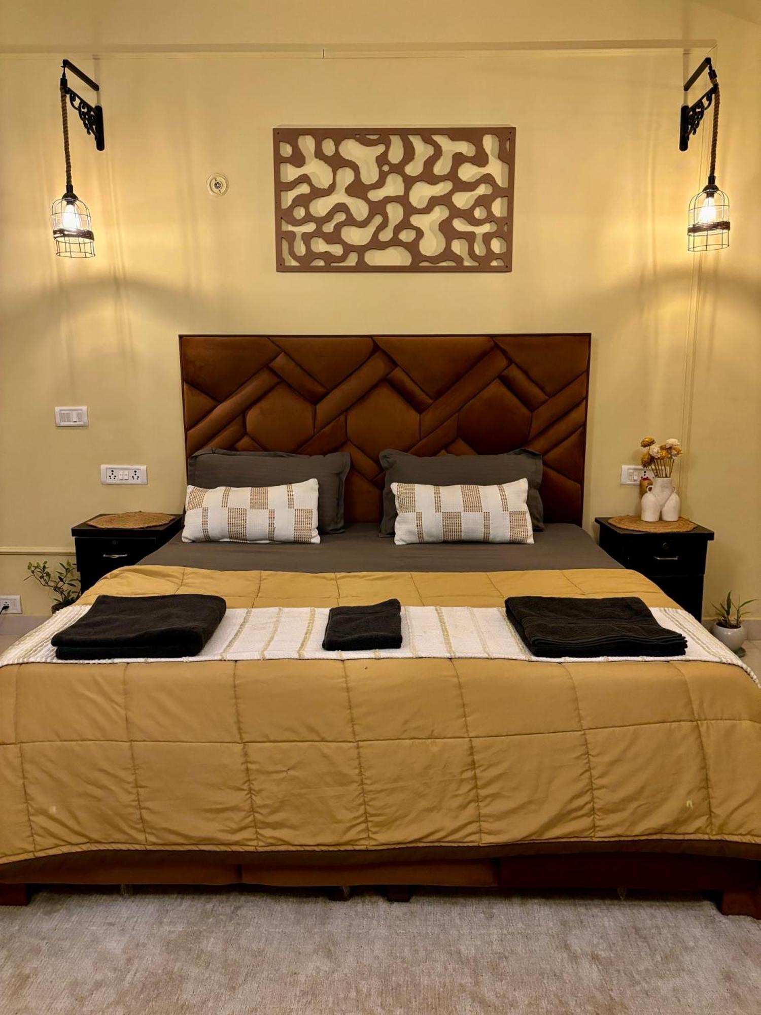 Atharva'S Homestay By Goaround Homes - Nehru Enclave Metro, South Delhi New Delhi Eksteriør bilde