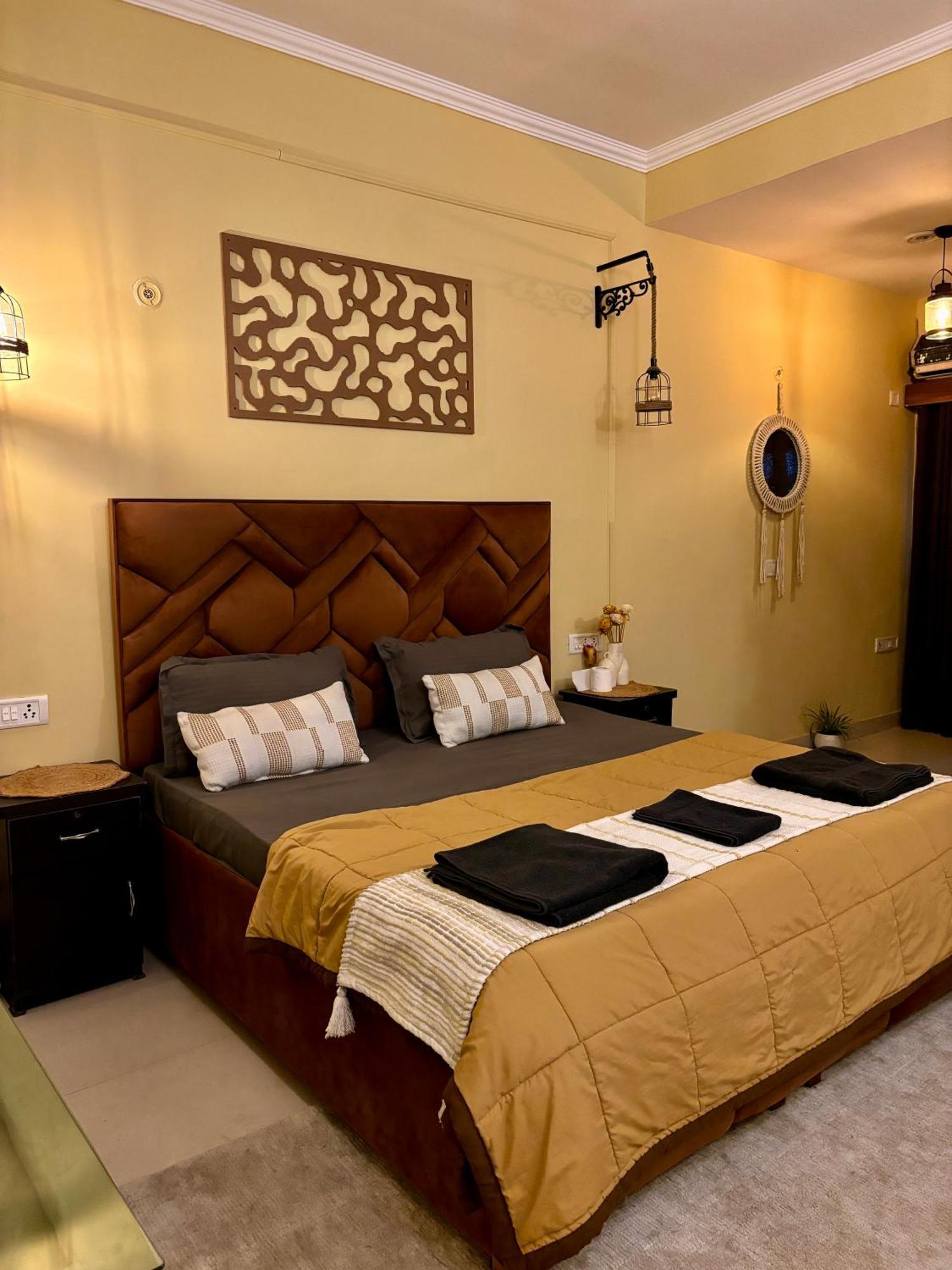 Atharva'S Homestay By Goaround Homes - Nehru Enclave Metro, South Delhi New Delhi Eksteriør bilde