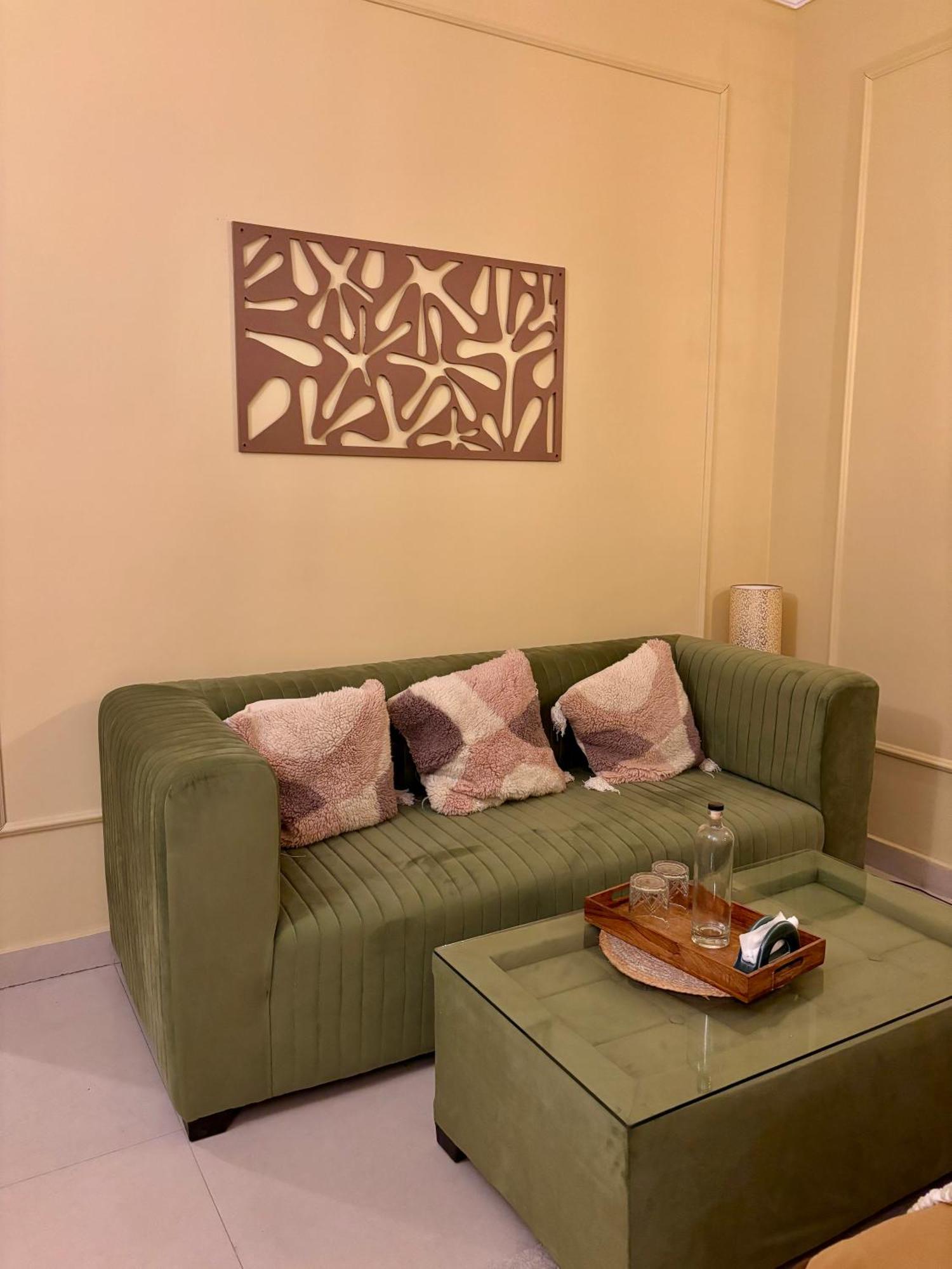 Atharva'S Homestay By Goaround Homes - Nehru Enclave Metro, South Delhi New Delhi Eksteriør bilde