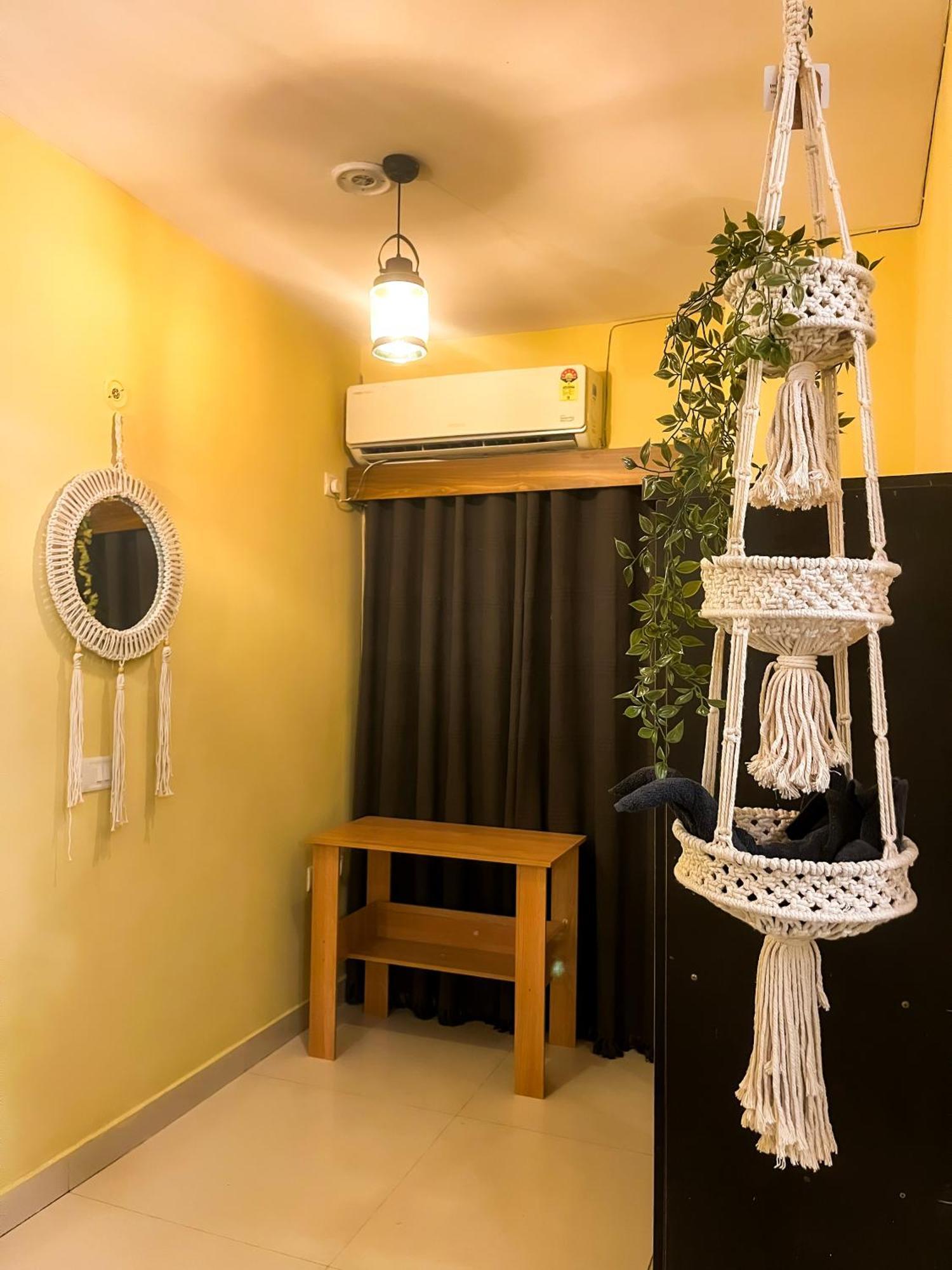 Atharva'S Homestay By Goaround Homes - Nehru Enclave Metro, South Delhi New Delhi Eksteriør bilde