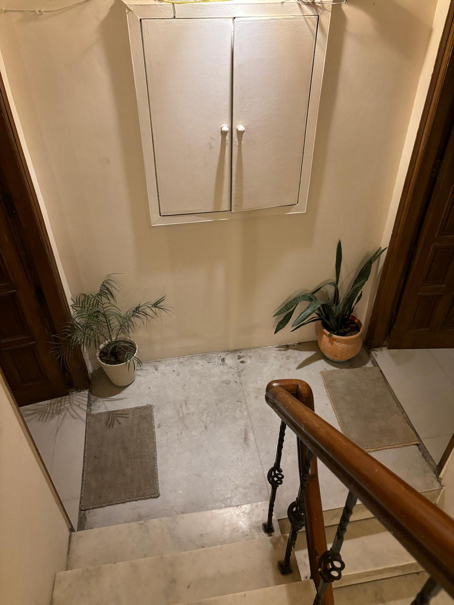 Atharva'S Homestay By Goaround Homes - Nehru Enclave Metro, South Delhi New Delhi Eksteriør bilde
