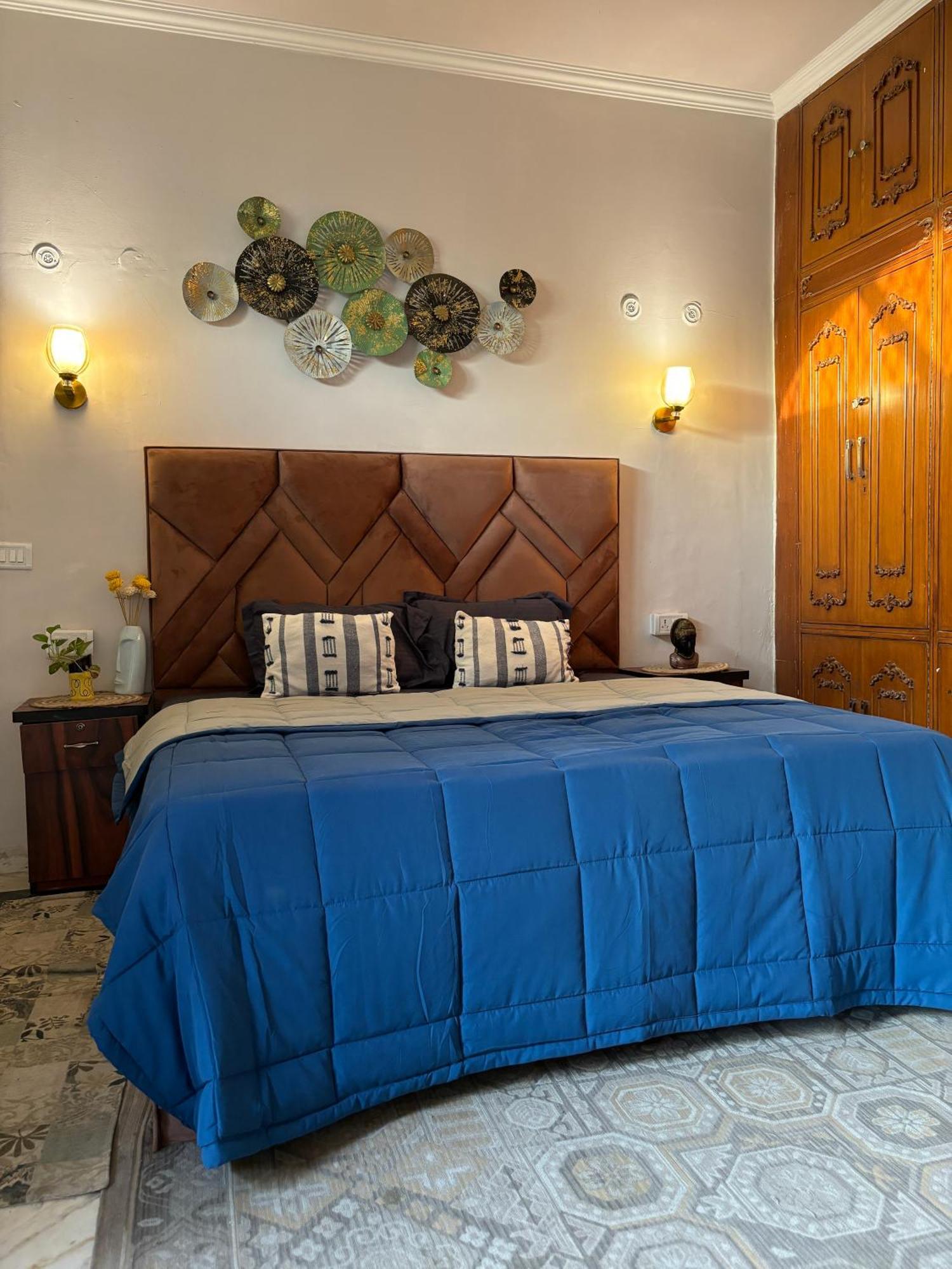 Atharva'S Homestay By Goaround Homes - Nehru Enclave Metro, South Delhi New Delhi Eksteriør bilde