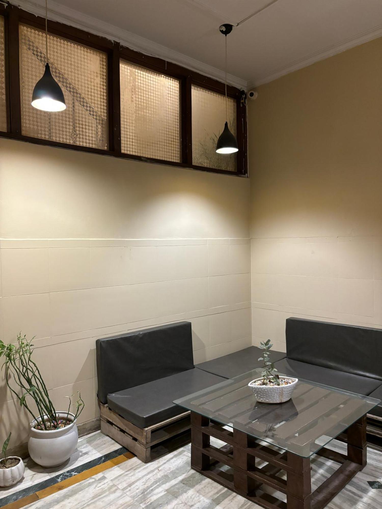 Atharva'S Homestay By Goaround Homes - Nehru Enclave Metro, South Delhi New Delhi Eksteriør bilde