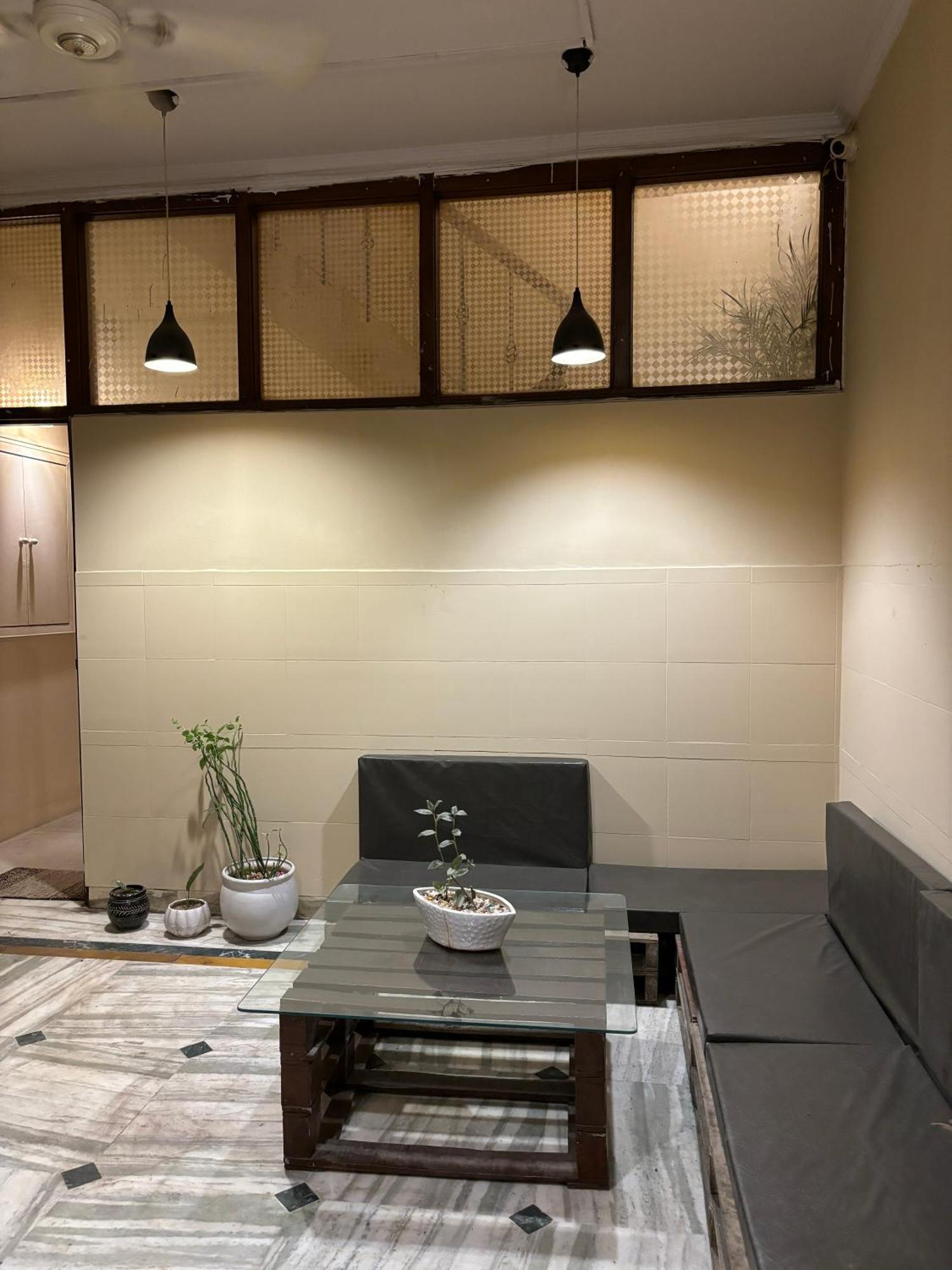 Atharva'S Homestay By Goaround Homes - Nehru Enclave Metro, South Delhi New Delhi Eksteriør bilde