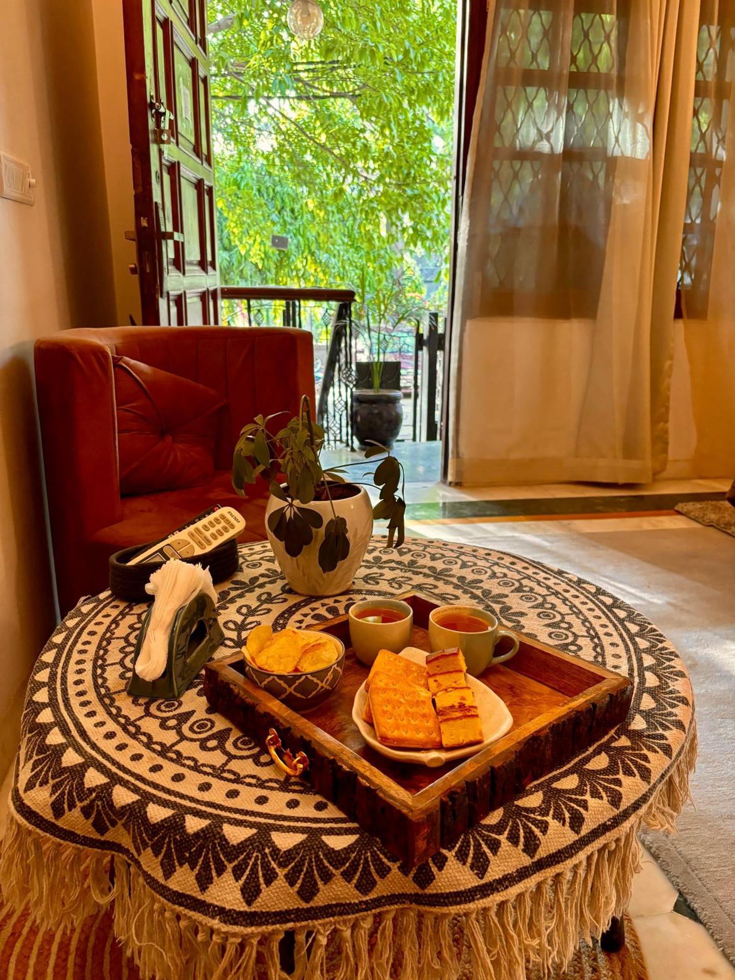 Atharva'S Homestay By Goaround Homes - Nehru Enclave Metro, South Delhi New Delhi Eksteriør bilde