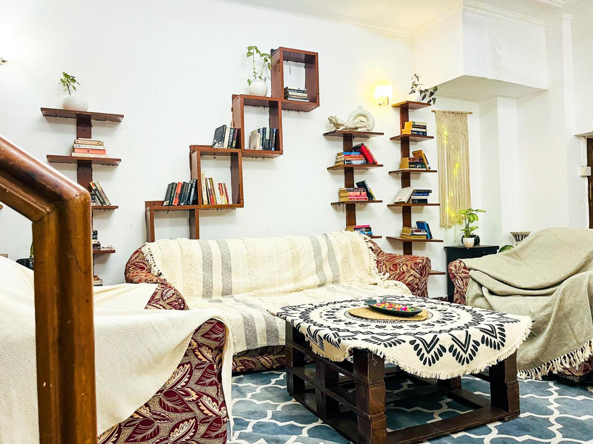 Atharva'S Homestay By Goaround Homes - Nehru Enclave Metro, South Delhi New Delhi Eksteriør bilde