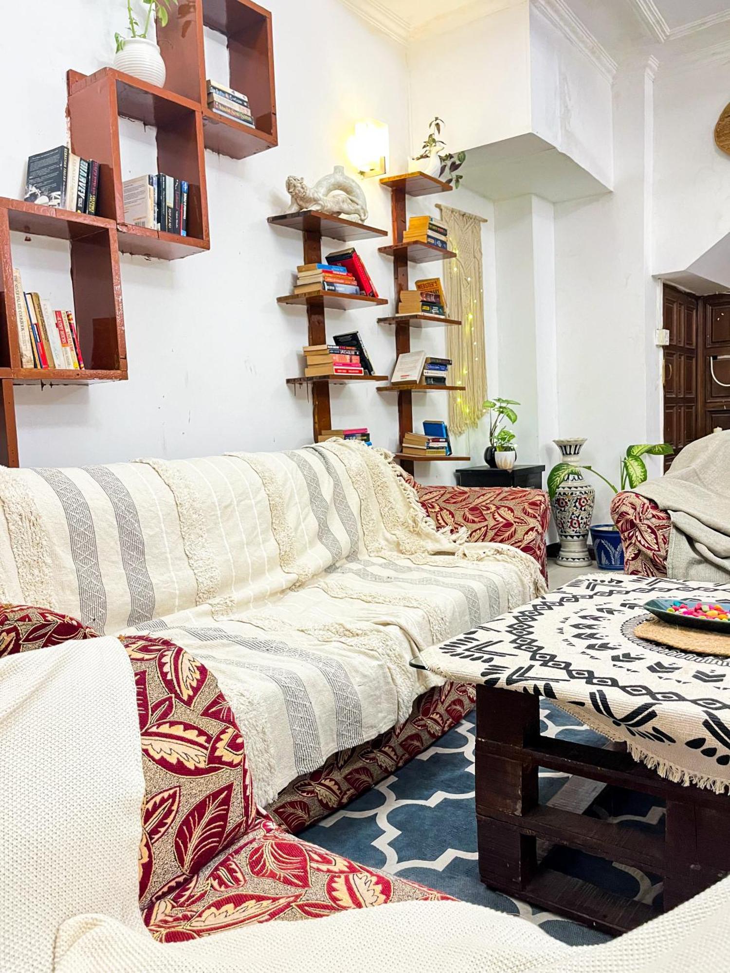 Atharva'S Homestay By Goaround Homes - Nehru Enclave Metro, South Delhi New Delhi Eksteriør bilde