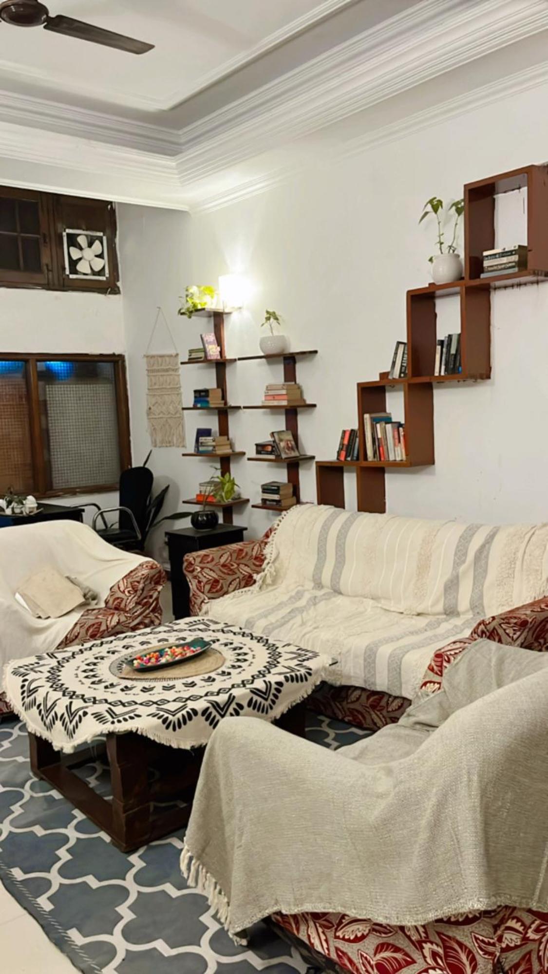 Atharva'S Homestay By Goaround Homes - Nehru Enclave Metro, South Delhi New Delhi Eksteriør bilde